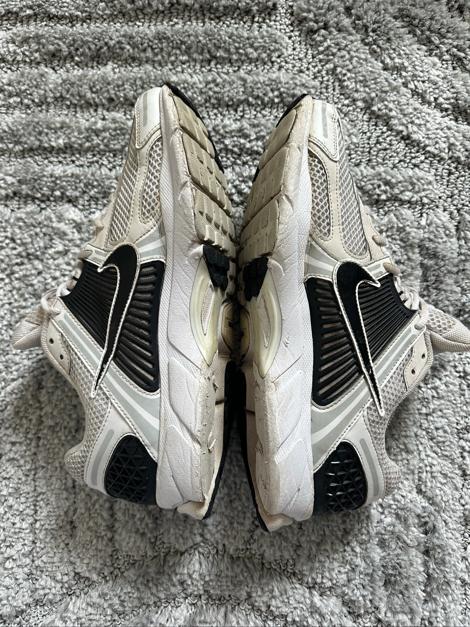 Nike | Nike Pegasus Vomero 5 Black & White | Size 45 – photo 6